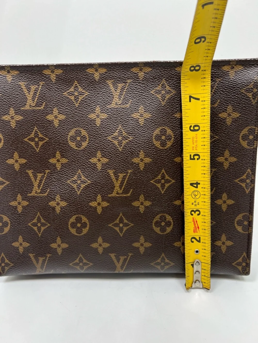 Louis Vuitton Poche Toilette 19 (Monogram Canvas)